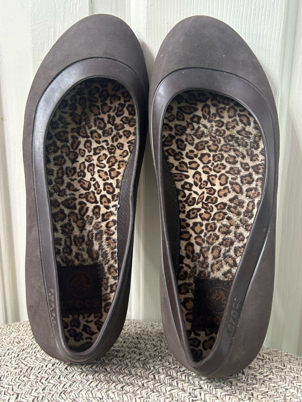 Crocs Mammoth Shoes Womens 8 Ballet Flat Leopard Print Lined Dark Brown Slip On - Picture 7 of 10